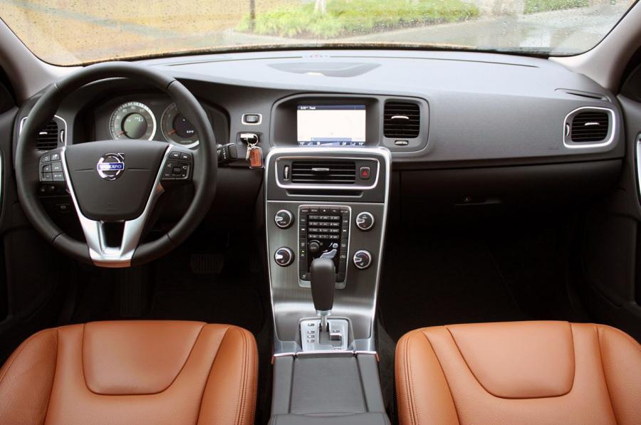  Volvo S60 2010 года  (фото 125 из 226)